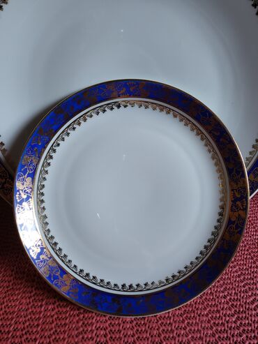 Kuhinjski setovi: Servis za torte,kolace iz 1945 do 1958godine. Bohemija Carlsbad na lalafo.rs — 8 Kuhinjski setovi: Servis za torte,kolace iz 1945 do 1958godine. Bohemija Carlsbad — 8