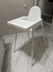 столы и стулья пластиковые: Стульчик для кормления, Б/у, Другой бренд, Пластик, Другой вид, цвет - Белый, Самовывоз