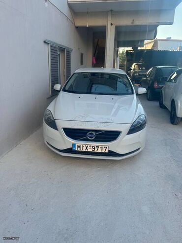 Volvo: Volvo V40: 1.6 l. | 2015 έ. 250000 km. Χάτσμπακ