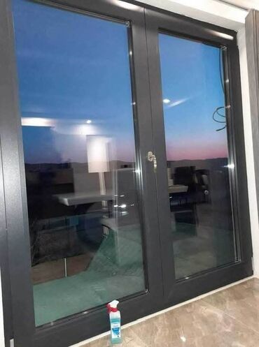 Kućna hemija i proizvodi za kuću: Limes Staklosjaj je koncentrat za čišćenje staklenih i drvenih — 13