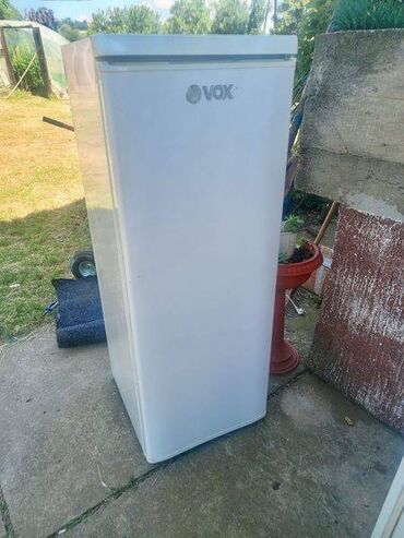 Refrigerators: Double Chamber color - White, Used