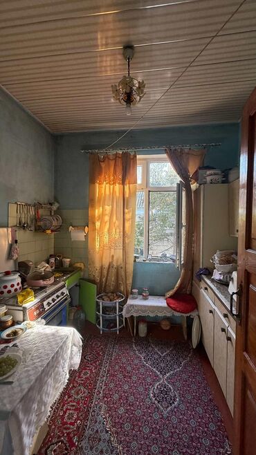 Həyət evləri və villaların satışı: 3 otaqlı, 70 kv. m, Kredit yoxdur, Orta təmir — 8