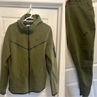 Спортивные костюмы: Мужской спортивный костюм, XL (EU 42), Nike, Новый, Самовывоз, Платная доставка