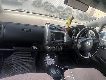 обшивка на фит: Honda Fit: 2002 г., Автомат, Бензин, Хэтчбэк — 7