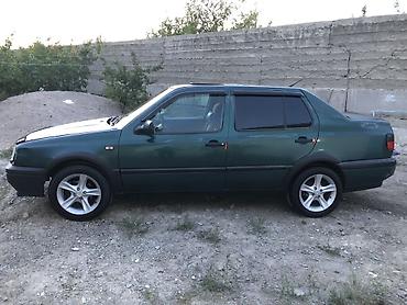 Volkswagen: Volkswagen Vento: 1996 г., 1.8 л, Механика, Бензин, Седан — 7