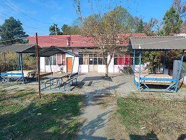 Həyət evləri və villaların satışı: 3 otaqlı, 10 kv. m, Orta təmir — 1