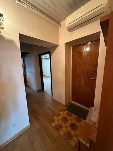 Uzunmüddətli kirayə mənzillər: Mənzil kirayə verilir. 3 otaq. Əmircan qəsəbəsində 5 mərtəbəli evin — 7