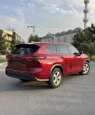 crv 2: Toyota Highlander: 2022 г., 2.5 л, Гибрид, Кроссовер — 6