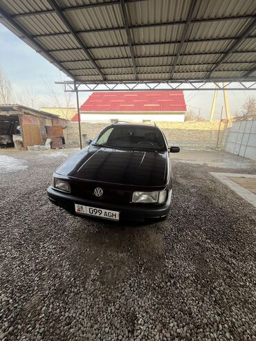 Volkswagen: Volkswagen Passat: 1993 г., 1.8 л, Механика, Бензин, Универсал