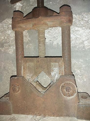 mengeneler: Metal boru və profillər üçün mexaniki vays (boru sıxacı) - Döküm — 3