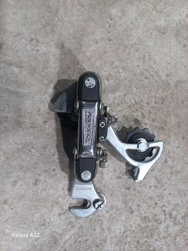 руль для bmx: Задний супорт SHIMANO оригинал 
 сборка Сингапур 
Цена 500 сом