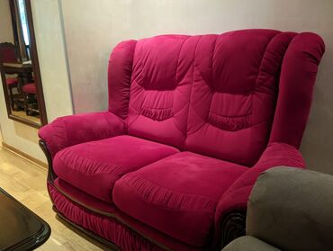 kupujem prodajem polovni namestaj leskovac: Two-seat sofas, Textile, color - Red, Used