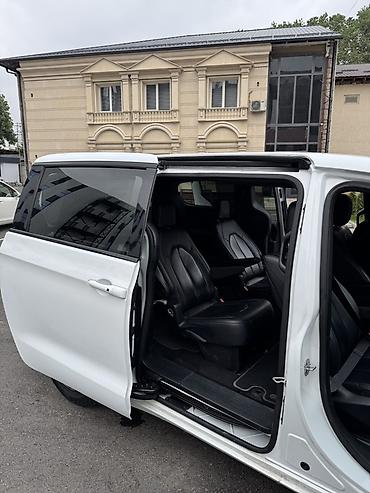 Chrysler: Chrysler Pacifica: 2018 г., 3.6 л, Автомат, Бензин, Минивэн — 4