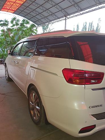 Транспорт: Kia Carnival: 2019 г., 2.2 л, Автомат, Дизель, Минивэн — 6