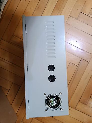 4 luk kabel: Metal kabinet – UPS/qida bloku üçün divardan asılan korpus - — 4