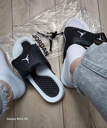 yeezy slides: Мужские сандалии, 42, 43, Jordan, Новый, цвет - Черный, Самовывоз — 1
