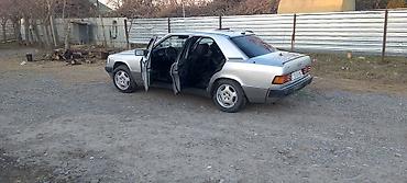turbo.az c220: Mercedes-Benz 190 (W201): 0.2 l | 1990 il Sedan — 9