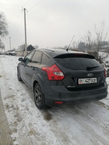 Ford: Ford Focus: 2011 г., 1.6 л, Механика, Бензин, Хэтчбэк