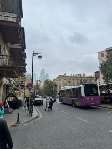 baki mebel fabriki: Tam sifirdan keyfiyyetli təmir olunub, lqtisad universitetinden