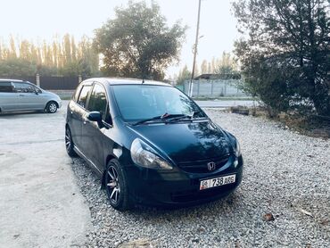 чехол для машины бу рядом хиёбони рӯдакӣ, душанбе: Honda Fit: 2003 г., 1.5 л, Вариатор, Газ, Хетчбек