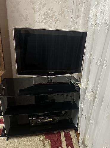 tv stent alcıpan: Samsung televizor + şüşə TV stendi uzunluq 80sm, eni 50 sm - Brend — 4