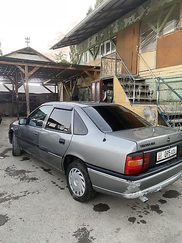 audi rs3: Opel Vectra: 1995 г., 1.8 л, Механика, Бензин, Седан — 2