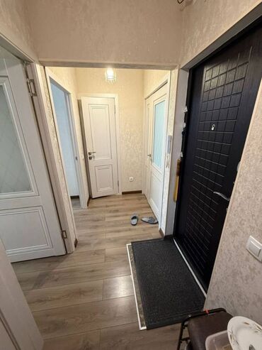 2х комнатная квартира продаётся: 2 бөлмө, 48 кв. м, 105-серия, 2 кабат, Евроремонт