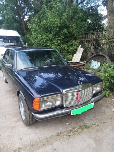 mercedes 123: Mercedes-Benz W123: 1983 г., 2 л, Механика, Бензин, Седан