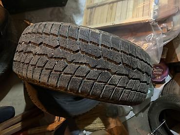 pajero 4: Продаю зимнюю резину в отличном состоянии 2шт. Размер: 235/55 R19 — 2
