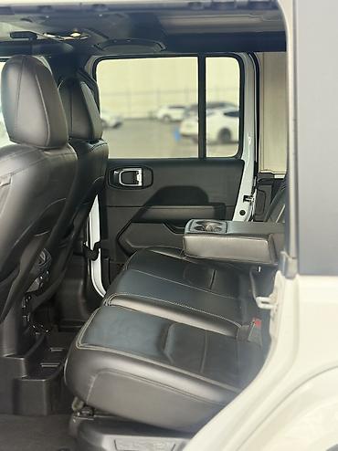 Jeep: Jeep Wrangler: 2023 г., 2 л, Автомат, Электромобиль, Внедорожник — 11