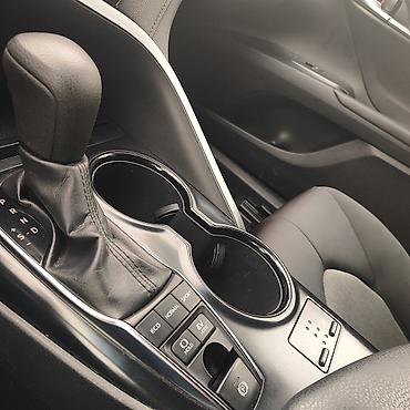 android avto: Toyota Camry: 2019 г., Автомат — 6
