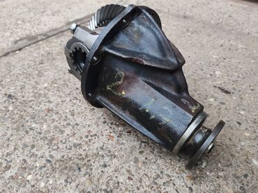 Auto delovi: Srce zadnjeg diferencijala Lada 21213,21214 Niva 1.7 br.2. Skinuto sa — 3