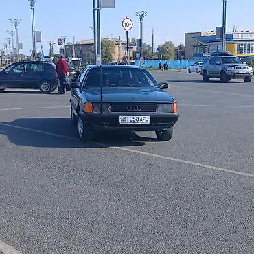 vip razbor: Audi 100: 1985 г., 1.8 л, Механика, Бензин, Седан — 5