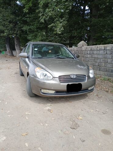 фольксваген поло седан 1 6: Hyundai Accent: 1.4 л | 2009 г. Седан