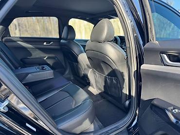 Kia: Kia K5: 2021 г., Седан — 10
