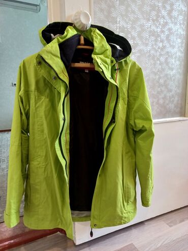 женские горнолыжные костюмы: Куртка