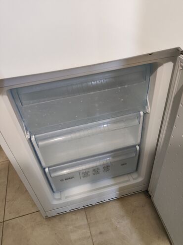 Холодильник 2х камерный в отл состоянии