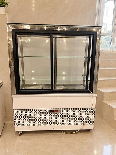 *SEVA XİRDALAN* SOYUDUCU vitrin satilir. Olcu hund 152 sm.eni 125 sm