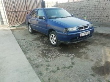 Volkswagen: Volkswagen : 1997 г., 1.8 л, Механика, Бензин, Хэтчбэк