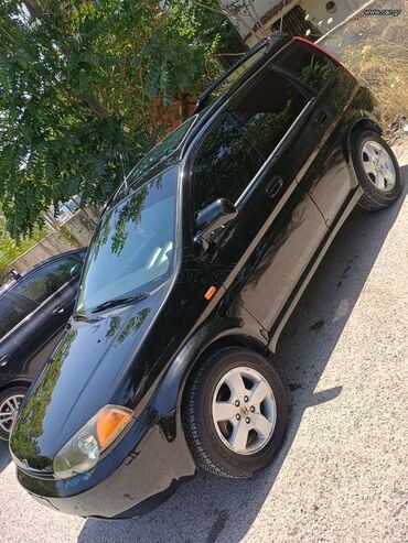 Honda: Honda HR-V: 1.6 l. | 2001 έ. SUV/4x4 — 4