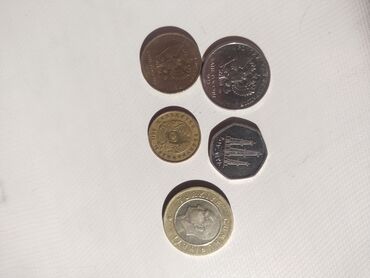 старые купюры: Коллекция из 5 монет разных стран: - Россия — 10 рублей (биметалл