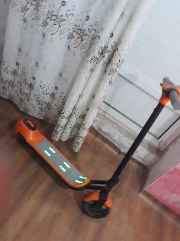 Uşaqlar üçün digər mallar: Uşaq skuterı - Rəng: narıncı-qara, boz rezin sükan tutacaqları - — 9