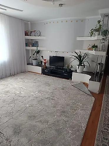 Продажа коттеджей и домов: 🏙️ Продаётся: частный дом (5+ комнат) — 120 м² 📍 Локация: Бишкек, ж/м — 3