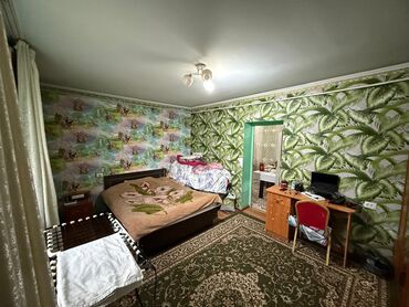 Продажа домов: Дом, 100 м², 3 комнаты, Собственник, Старый ремонт — 4