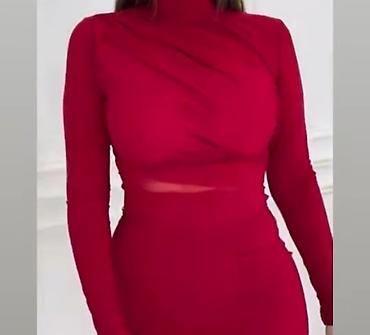 streç: Qırmızı rəngli qadın paltarı.strec.yenidir - Model: bədənə oturan — 2
