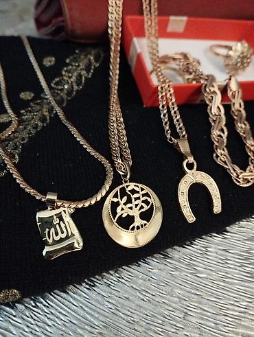 Наборы украшений: Золотые украшения, проба 585° В комплекте представлены несколько — 16