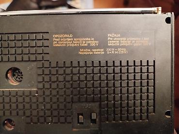vintage satovi prodaja: Iskra stari retro kasetofon. Fm i kaseta rade ali komadne za kasetu tj — 4