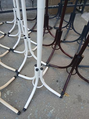 ucuz utu: Metaldan fransız tipli döşəmə asılqanlar - Material: qalın divarlı — 2