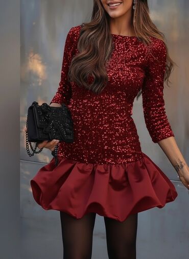Haljine: 💫Ženska mini haljina sa šljokicama i balon suknjom
2999 din — 2