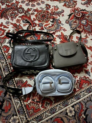 Очки: 3 ədəd çiyin çantası dəsti Heresi 5 manata satilir - Qara çiyin